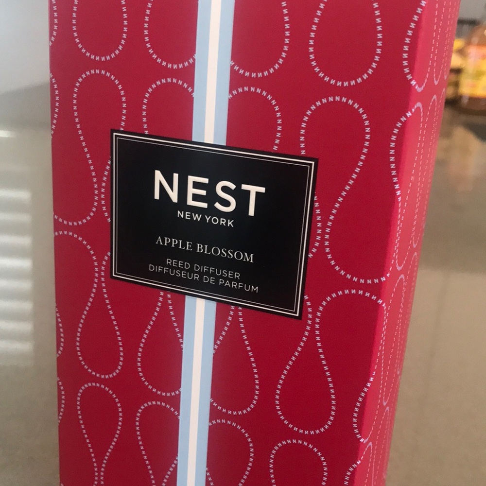 Nest New York Apple Blossom Reed Diffuser
